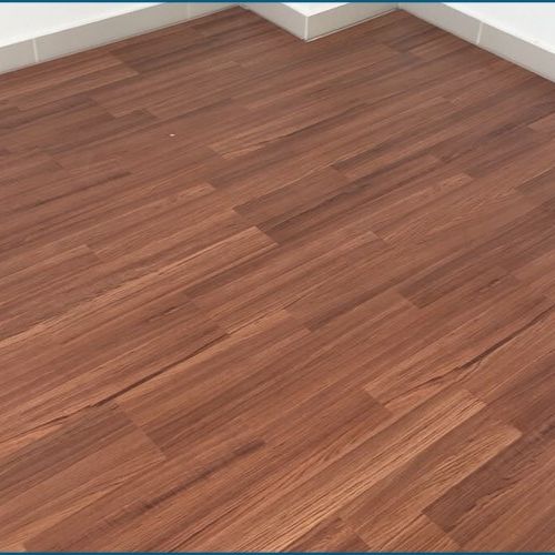 Sàn gỗ Robina T22 bản to 12mm